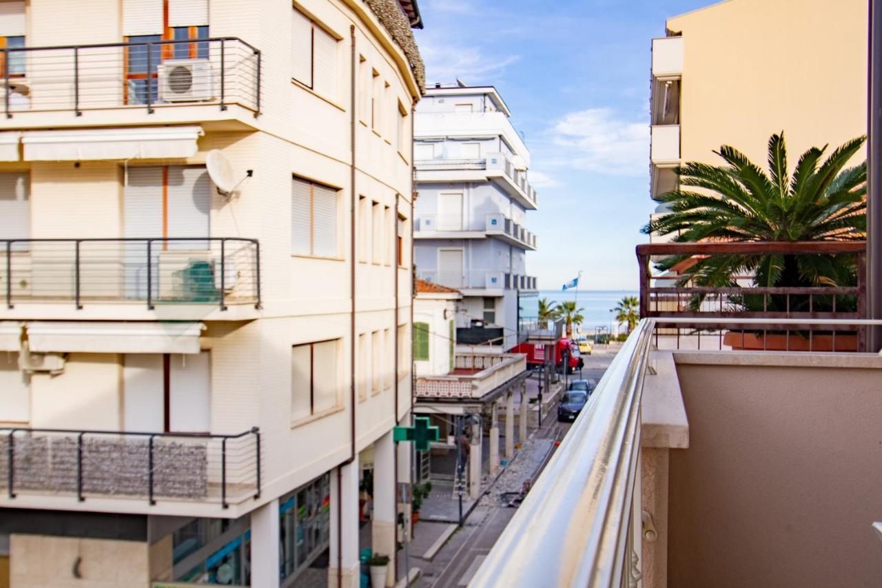 شقة Blu 2P - Palazzina Laura Myho Casa Tortoreto المظهر الخارجي الصورة